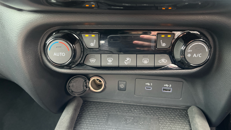 Nissan Juke 1.0 DiG-T Tekna+ 5dr DCT Petrol Hatchback